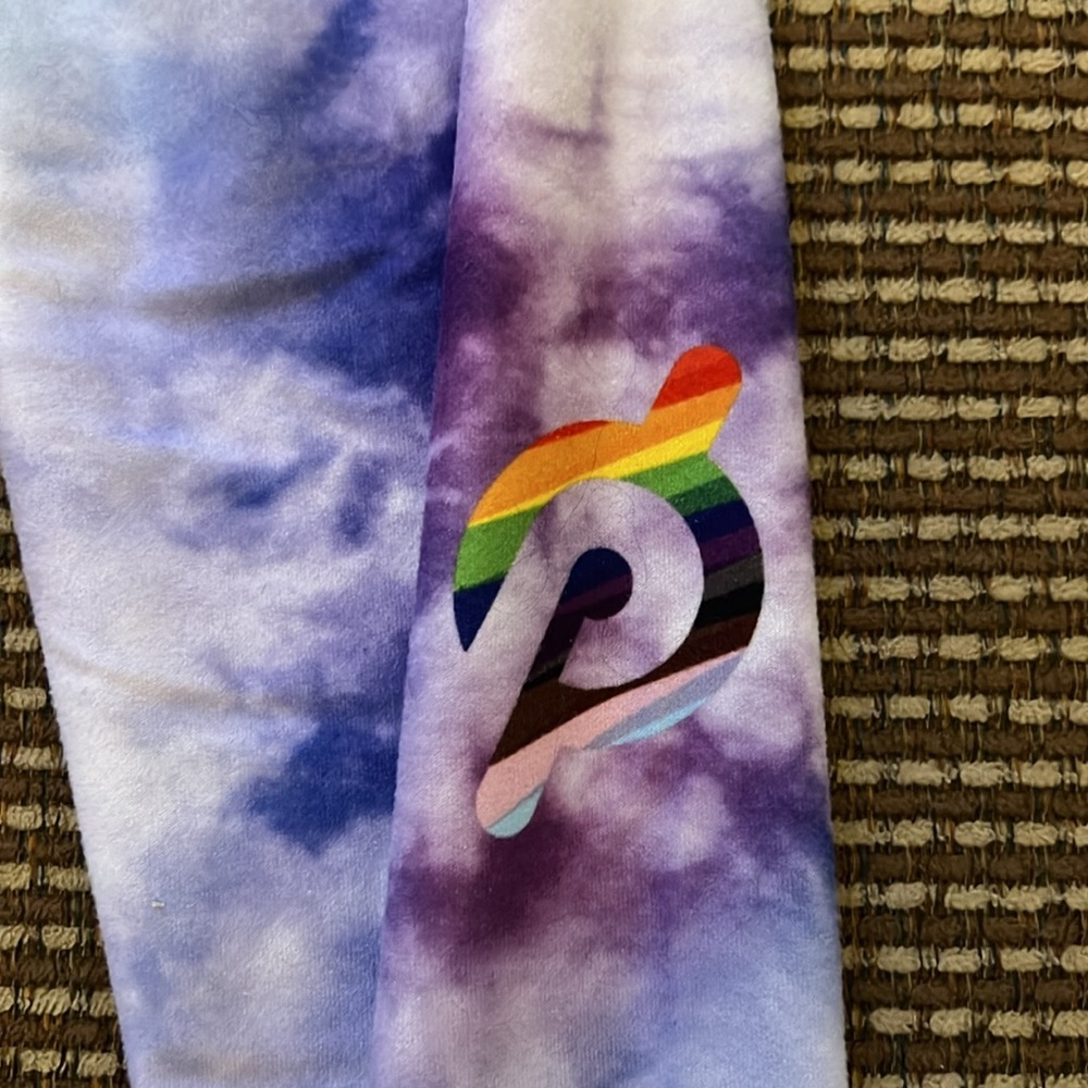 EUC With X Peloton Lead With Love Leggings size XS tie dye - Picture 7 of 8